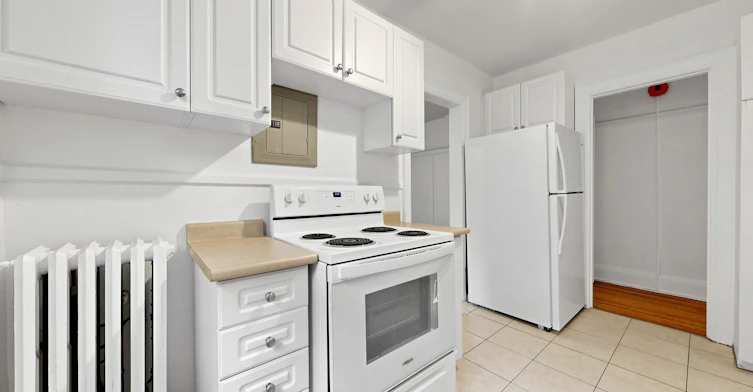 South 2nd-163 Highbourne Road, Toronto, ON, M5P 2J8 - 22