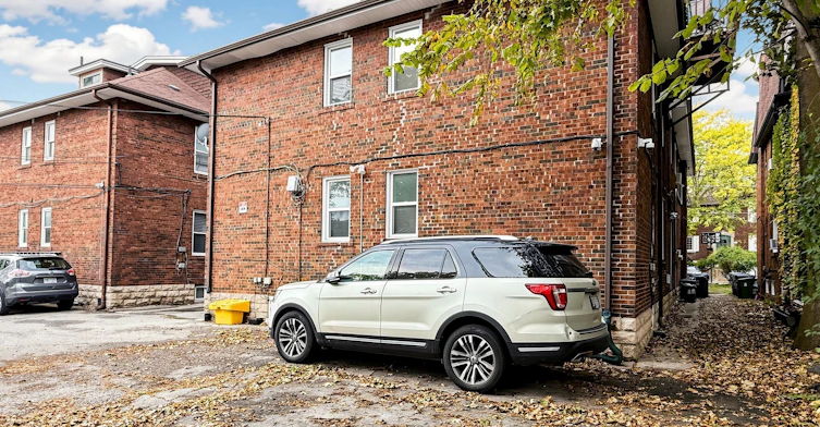 South 2nd-163 Highbourne Road, Toronto, ON, M5P 2J8 - 31