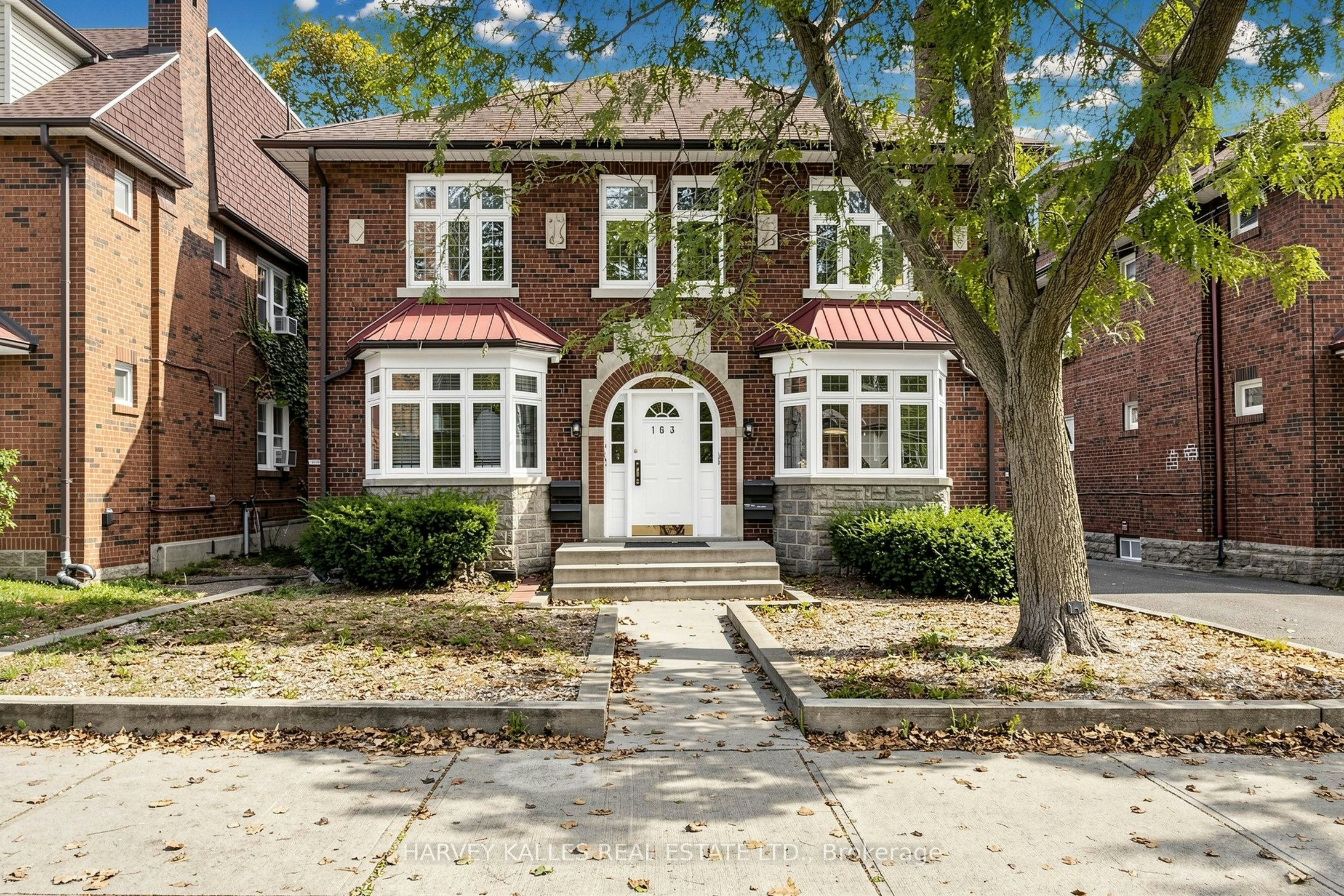 South 2nd-163 Highbourne Road, Toronto, ON, M5P 2J8