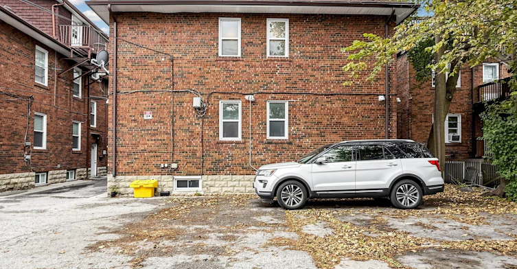 South 2nd-163 Highbourne Road, Toronto, ON, M5P 2J8 - 30