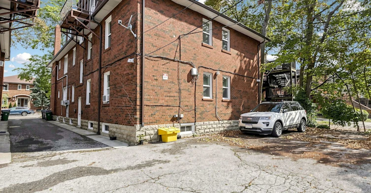 South 2nd-163 Highbourne Road, Toronto, ON, M5P 2J8 - 32