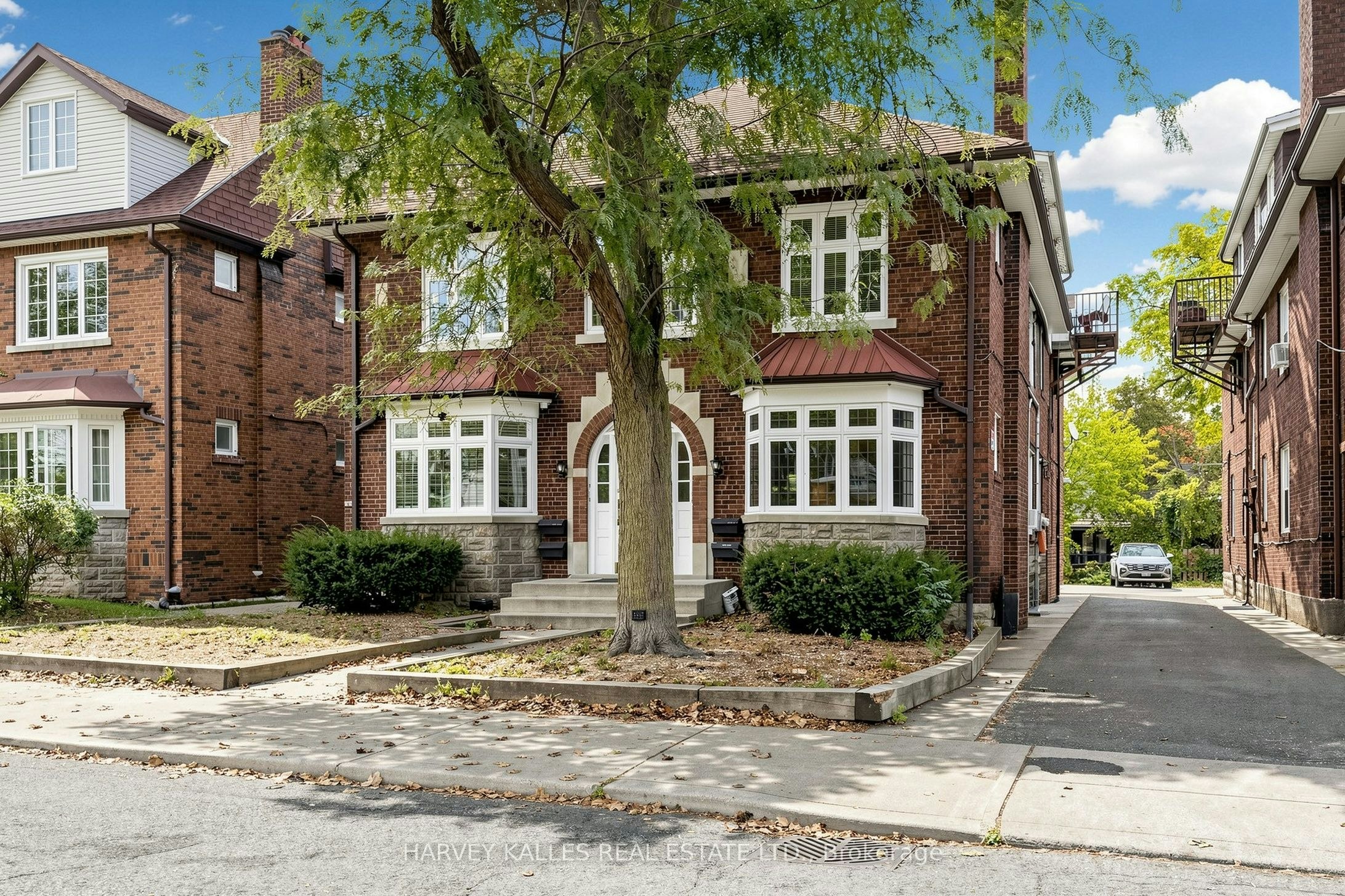 South 2nd-163 Highbourne Road, Toronto, ON, M5P 2J8 - 6
