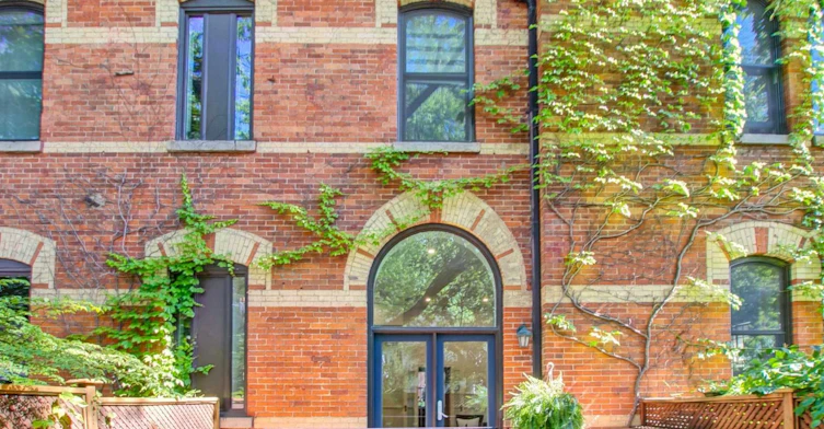 2-41 Spruce Street, Toronto, ON, M5A 2H8