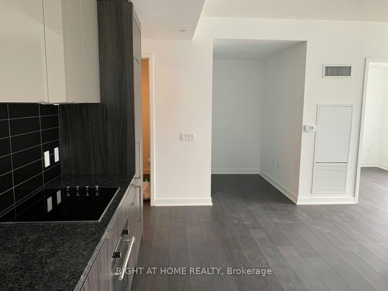 1202-125 Blue Jays Way, Toronto, ON, M5V 0N5 - 8