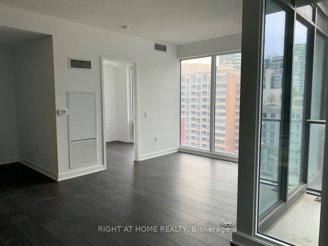 1202-125 Blue Jays Way, Toronto, ON, M5V 0N5 - 9
