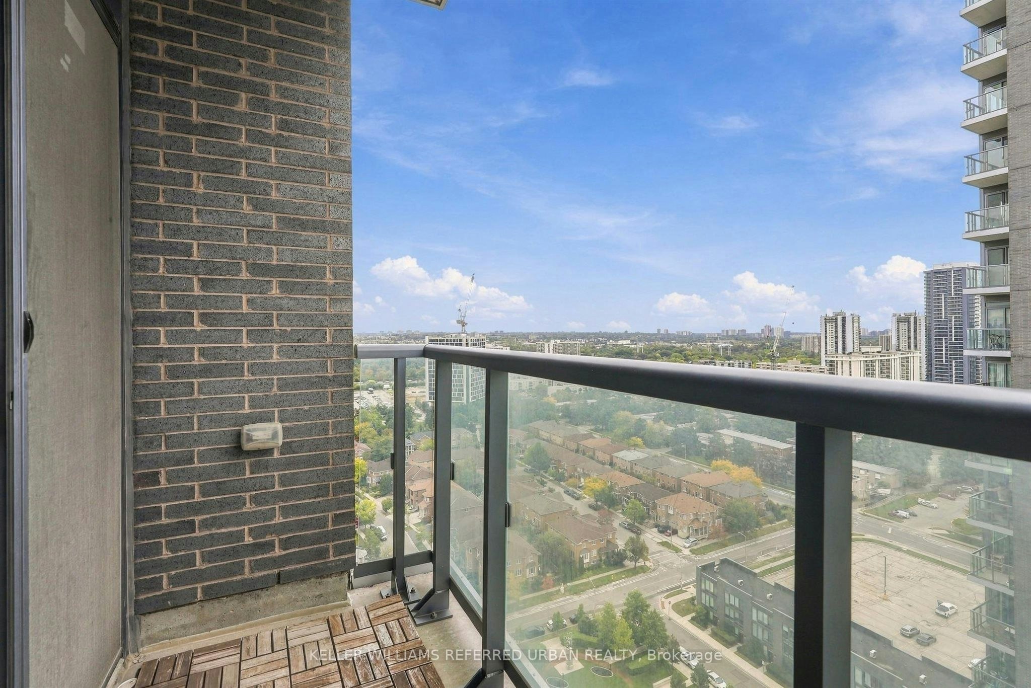 2207-6 Sonic Way, Toronto, ON, M3C 0P1 - 25