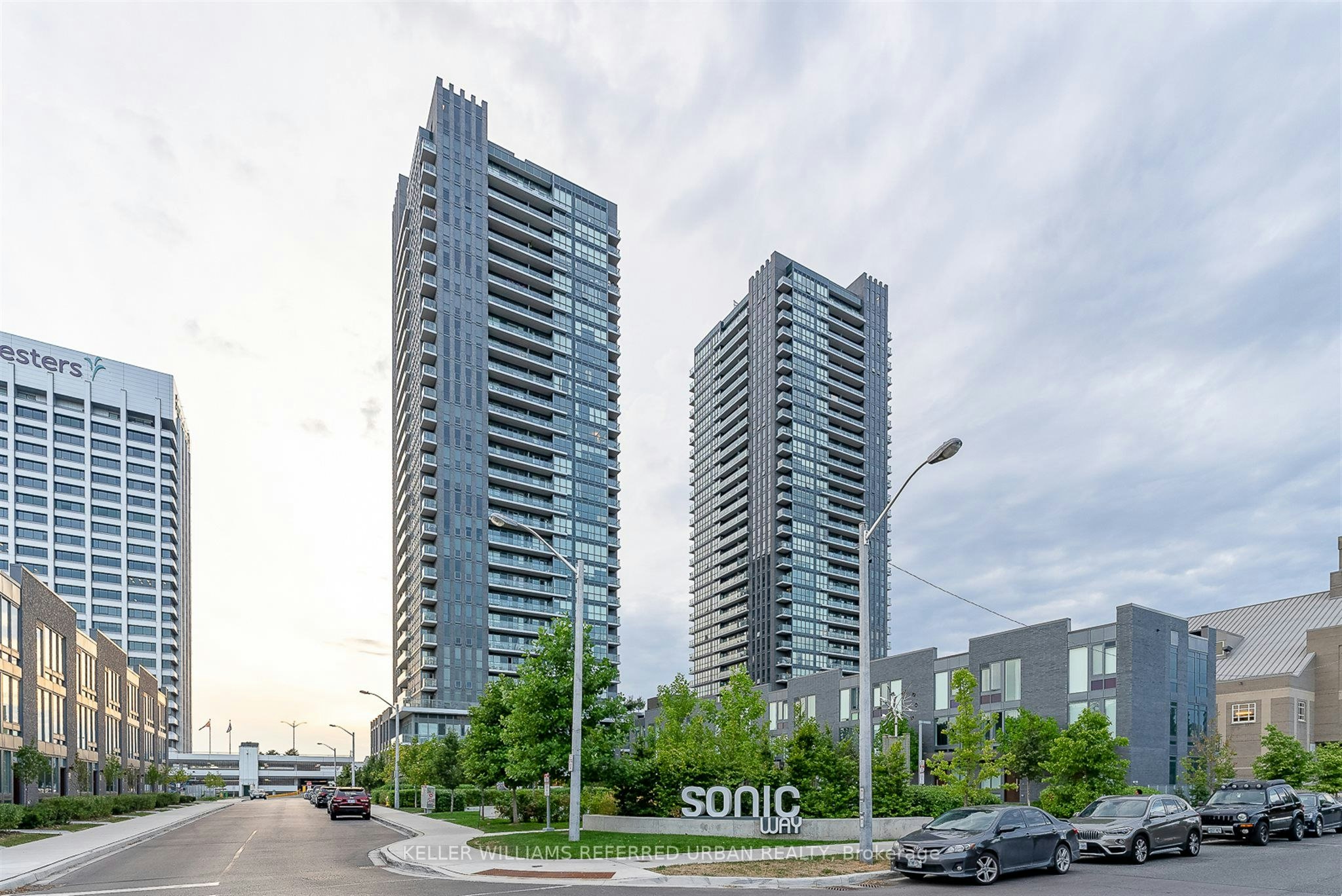 2207-6 Sonic Way, Toronto, ON, M3C 0P1 - 28
