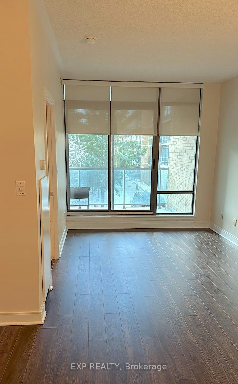 209-18 Yorkville Avenue, Toronto, ON, M4W 3Y8 - 2