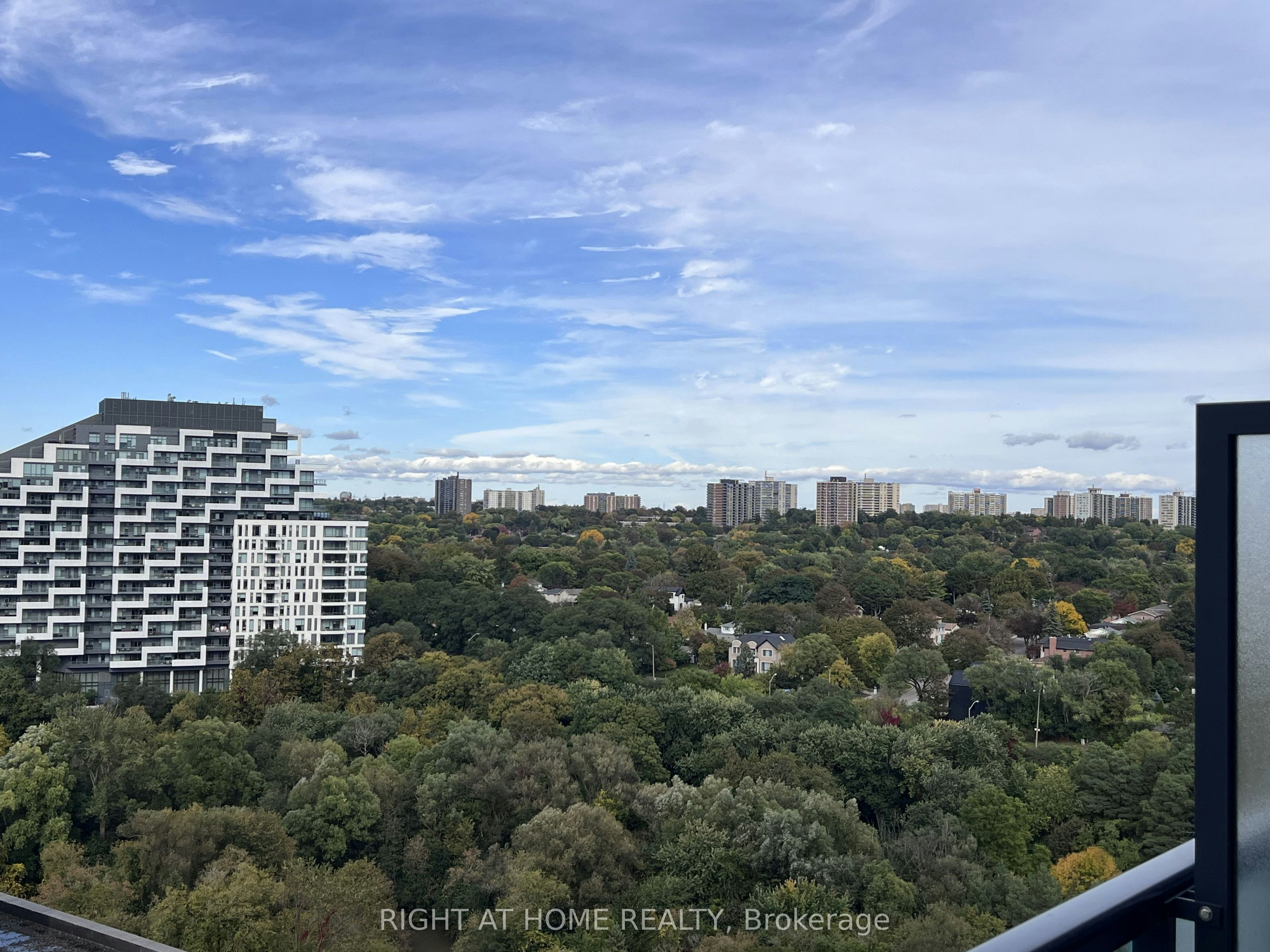 1607-29 Green Trail Court, Toronto, ON, M2K 0J9 - 17