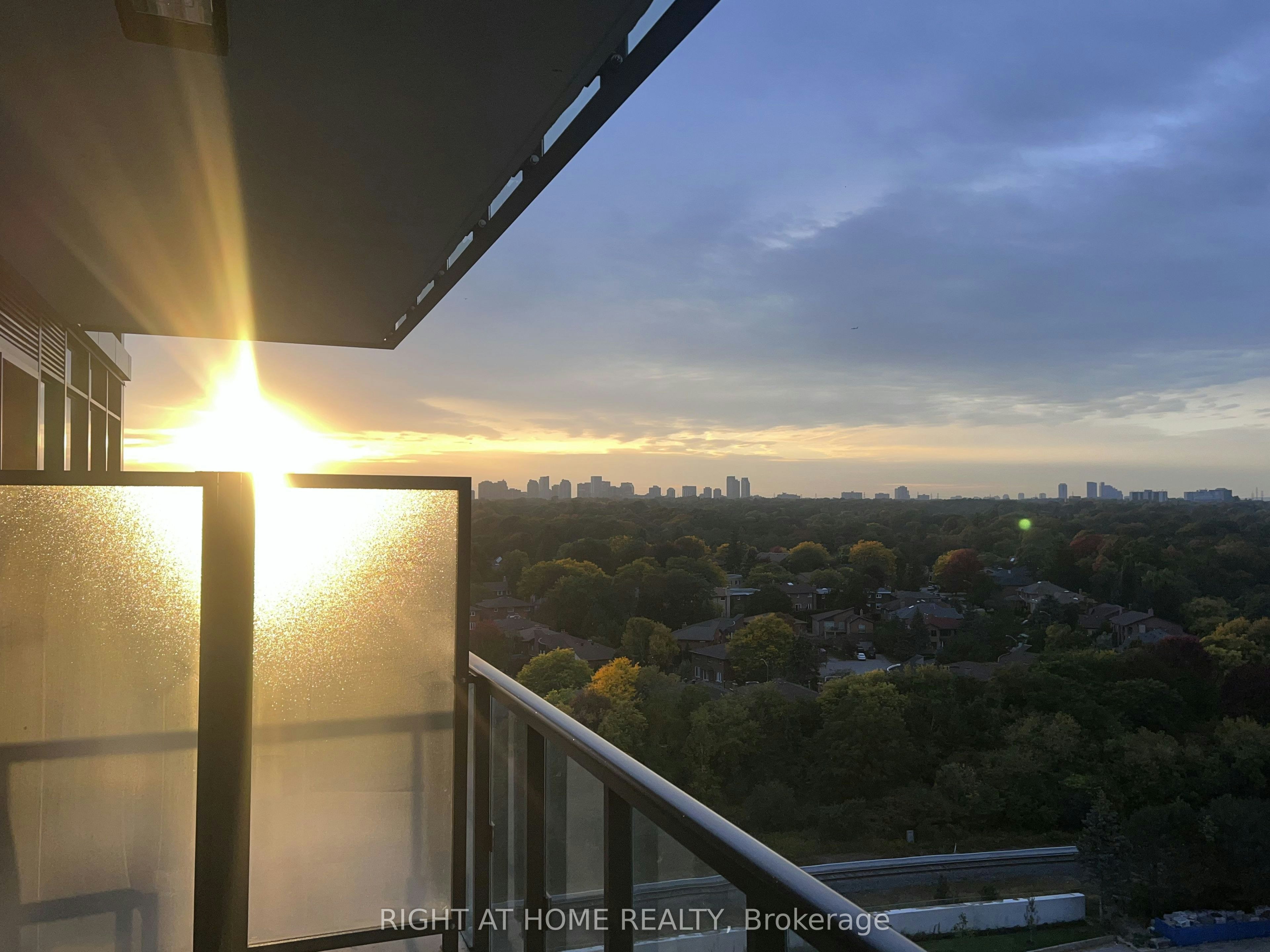 1607-29 Green Trail Court, Toronto, ON, M2K 0J9 - 2