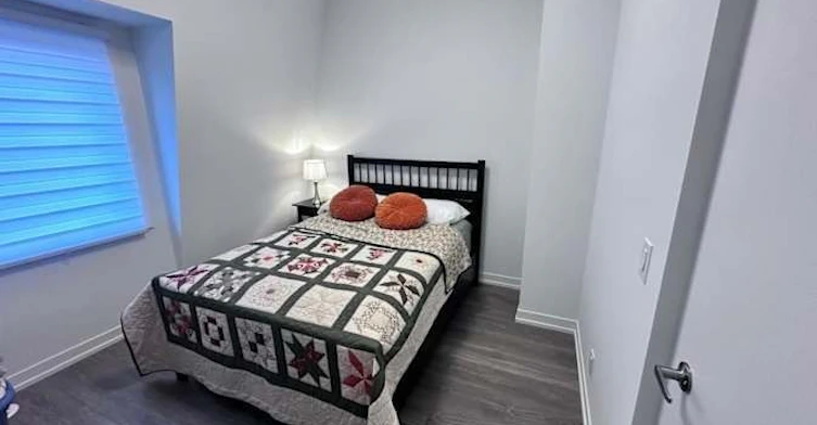 Room 4-9 Spruce Pines Crescent, Toronto, ON, M4A 0A9 - 2