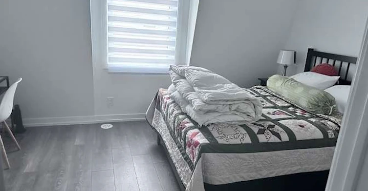 Room 4-9 Spruce Pines Crescent, Toronto, ON, M4A 0A9 - 3