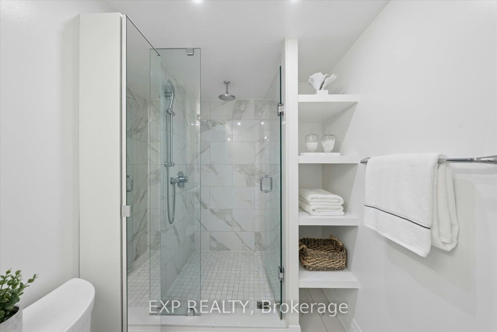 408-230 King Street E, Toronto, ON, M5A 1K5 - 12