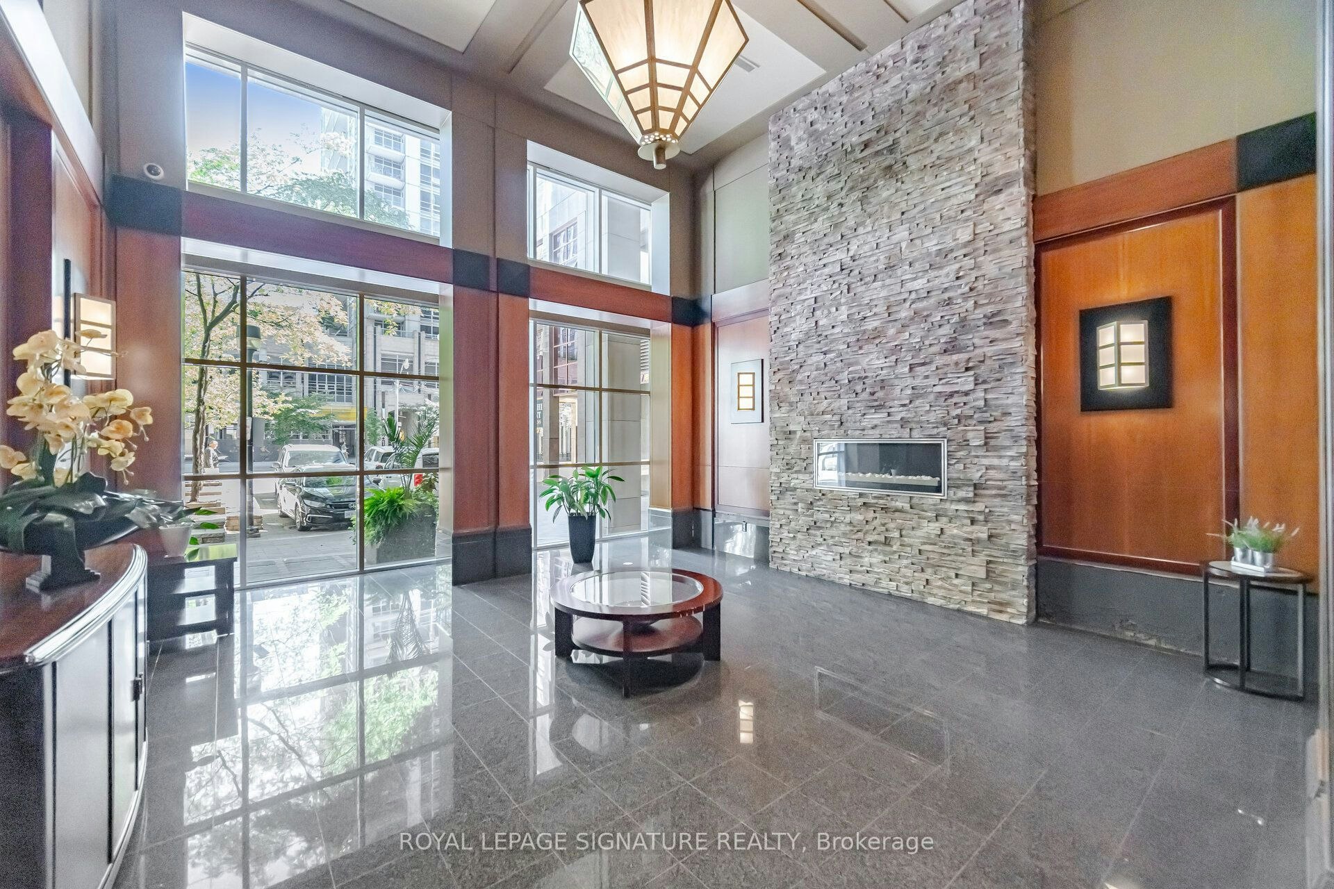 3603-750 Bay Street, Toronto, ON, M5G 1N6 - 6