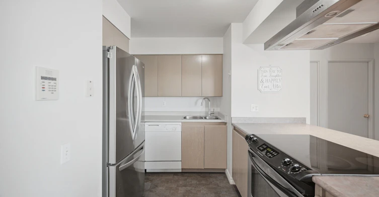 3603-750 Bay Street, Toronto, ON, M5G 1N6 - 11