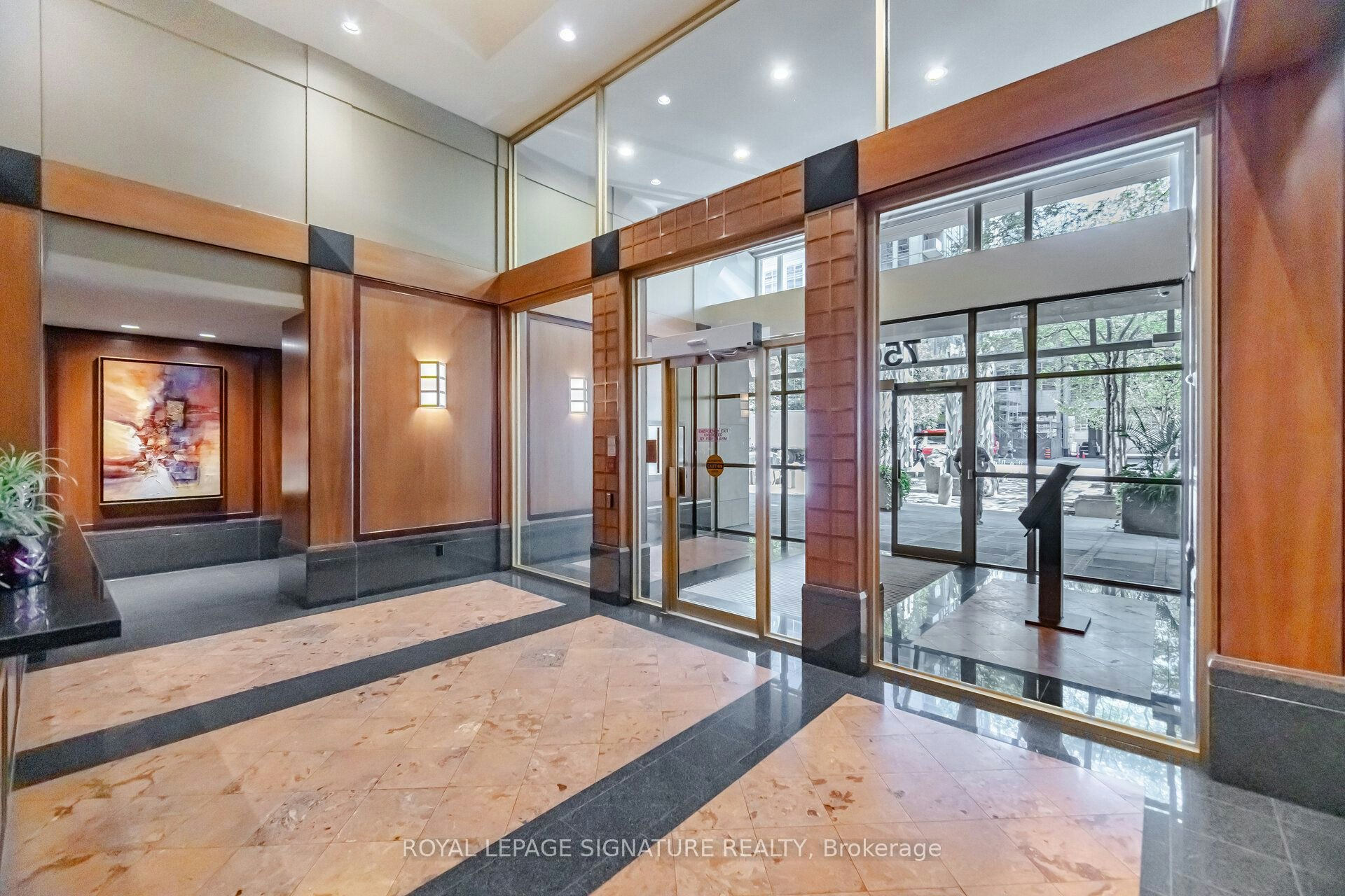 3603-750 Bay Street, Toronto, ON, M5G 1N6 - 5