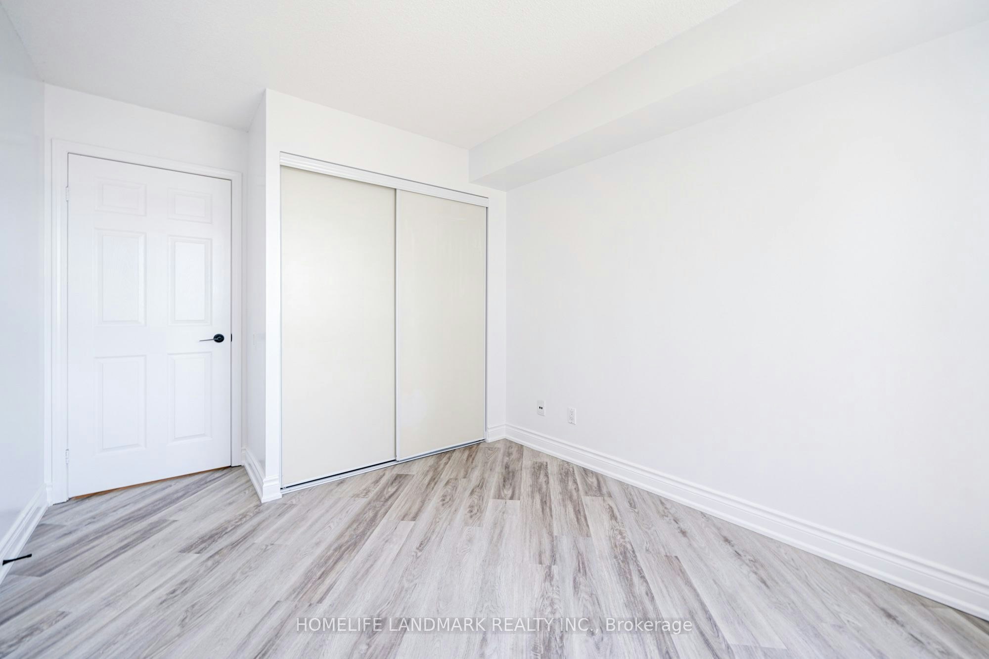 1006-8 Hillcrest Avenue, Toronto, ON, M2N 6Y6 - 21