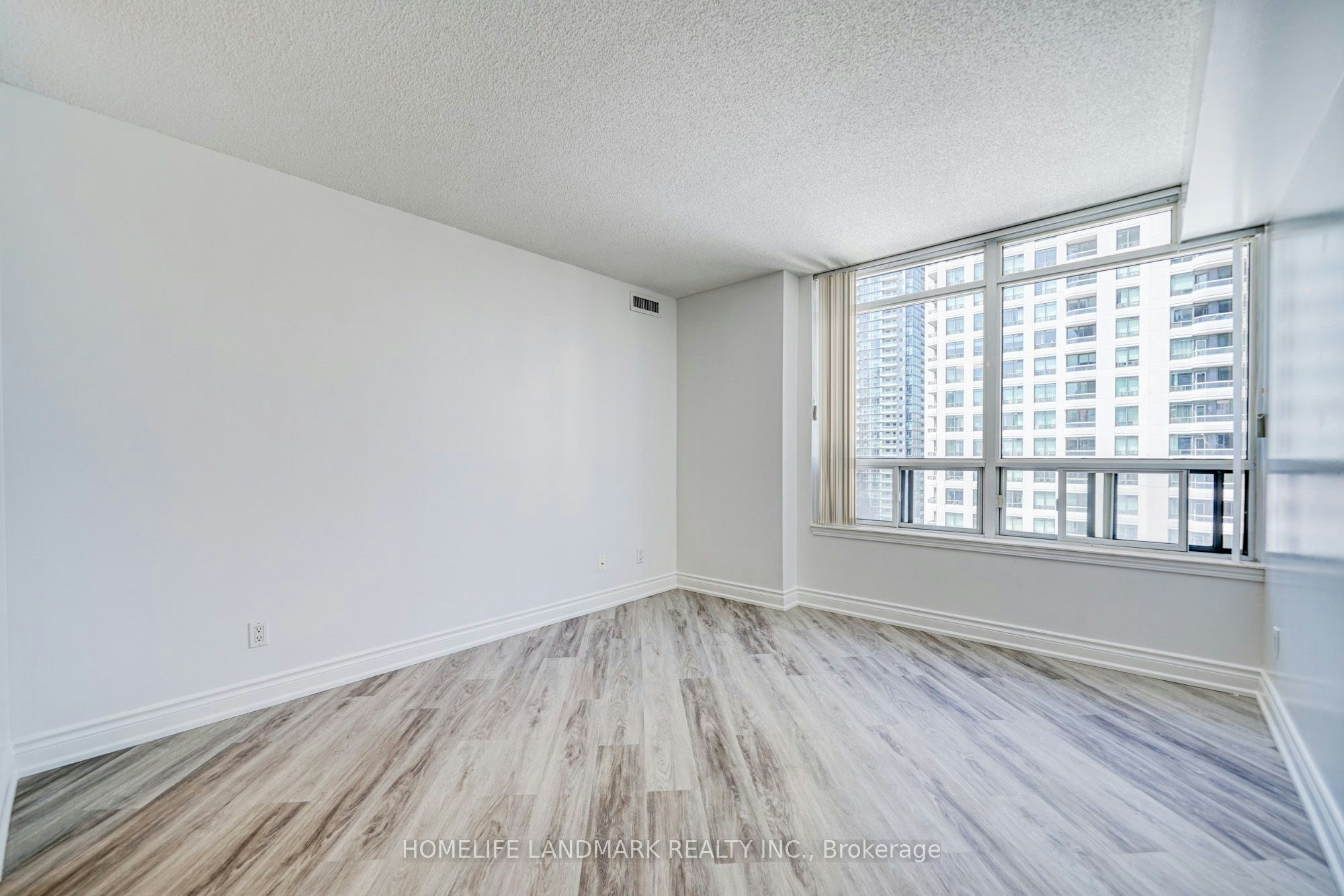 1006-8 Hillcrest Avenue, Toronto, ON, M2N 6Y6 - 23