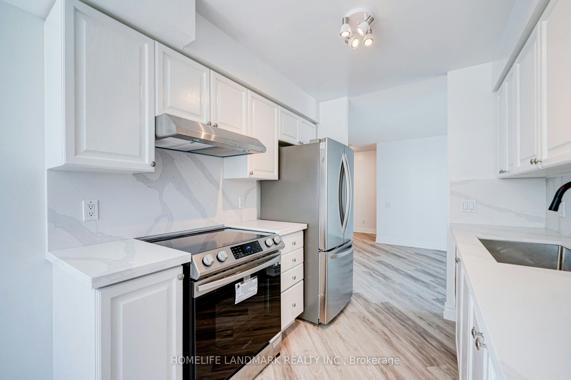 1006-8 Hillcrest Avenue, Toronto, ON, M2N 6Y6 - 13