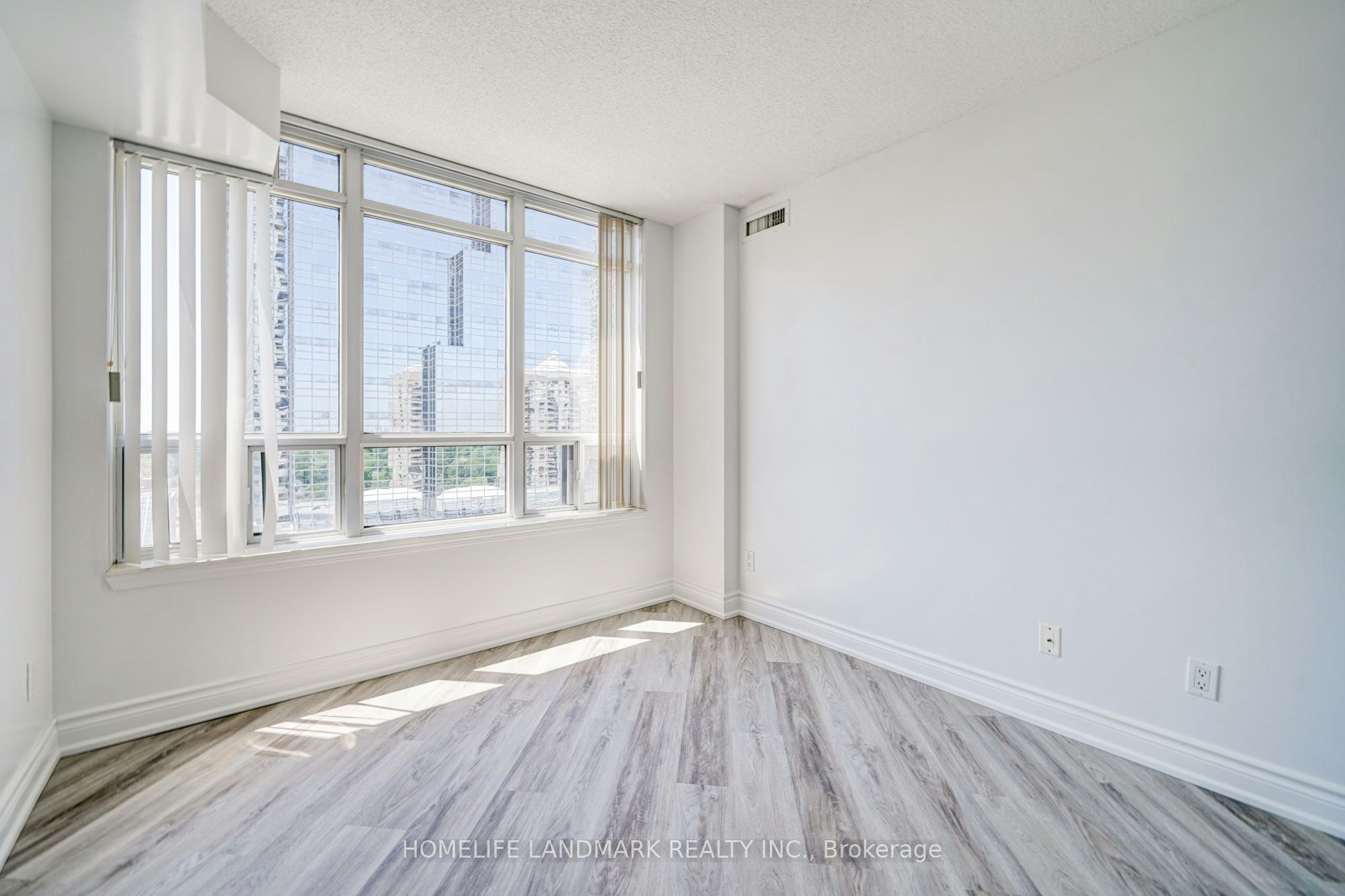 1006-8 Hillcrest Avenue, Toronto, ON, M2N 6Y6 - 20