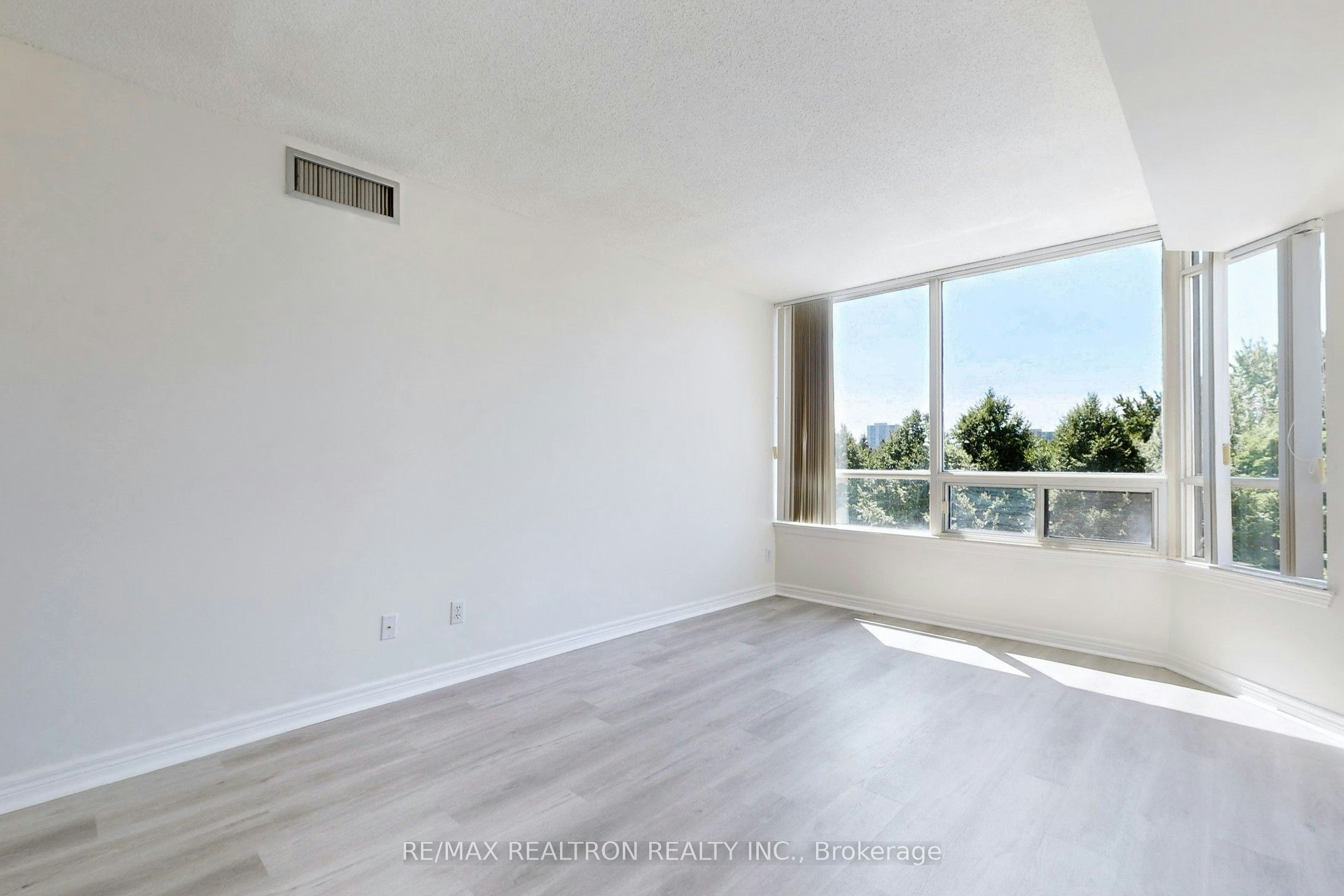 407-1131 Steeles Avenue W, Vaughan, ON, M2R 3W8 - 15