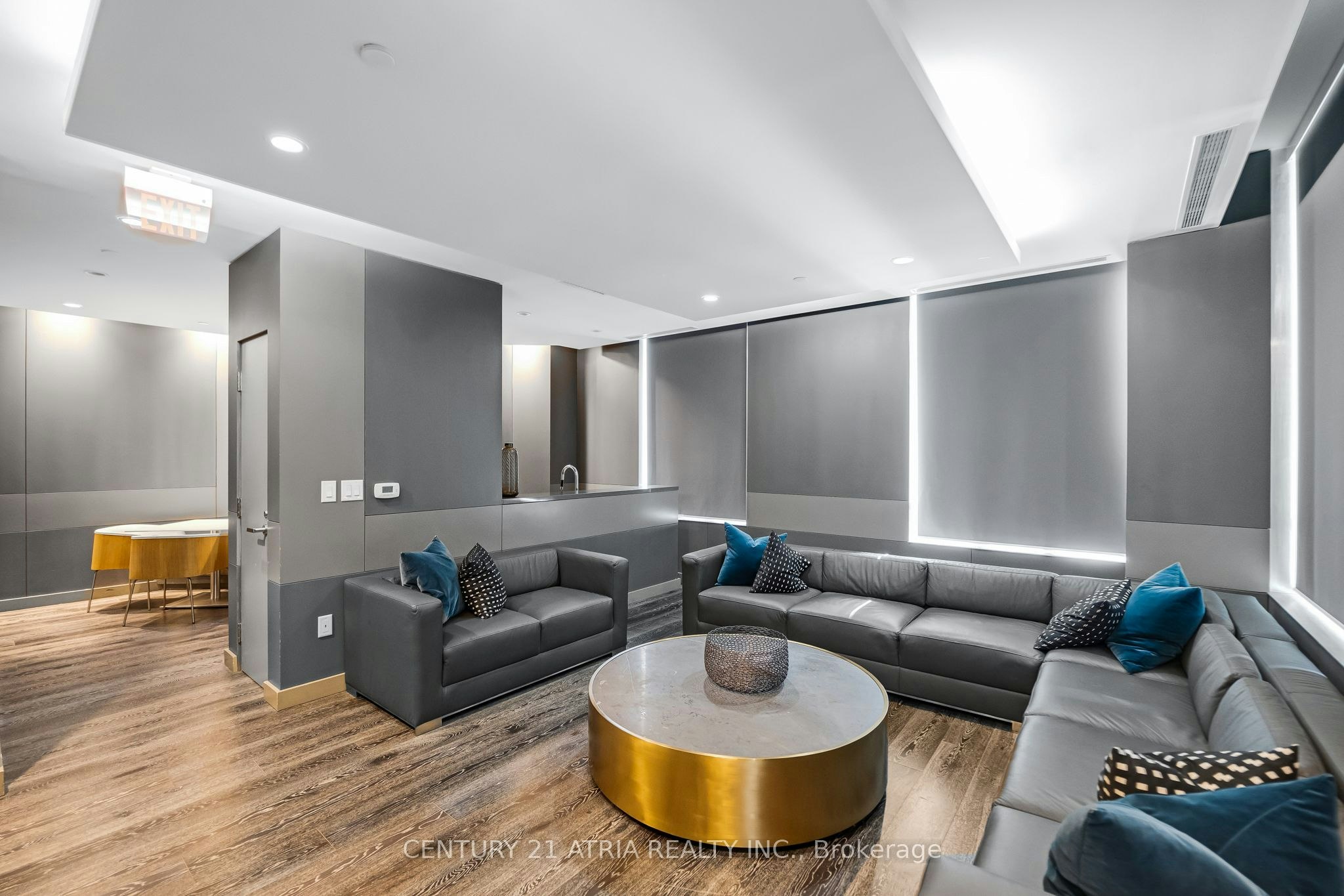 4215-45 Charles Street E, Toronto, ON, M4Y 0B8 - 10