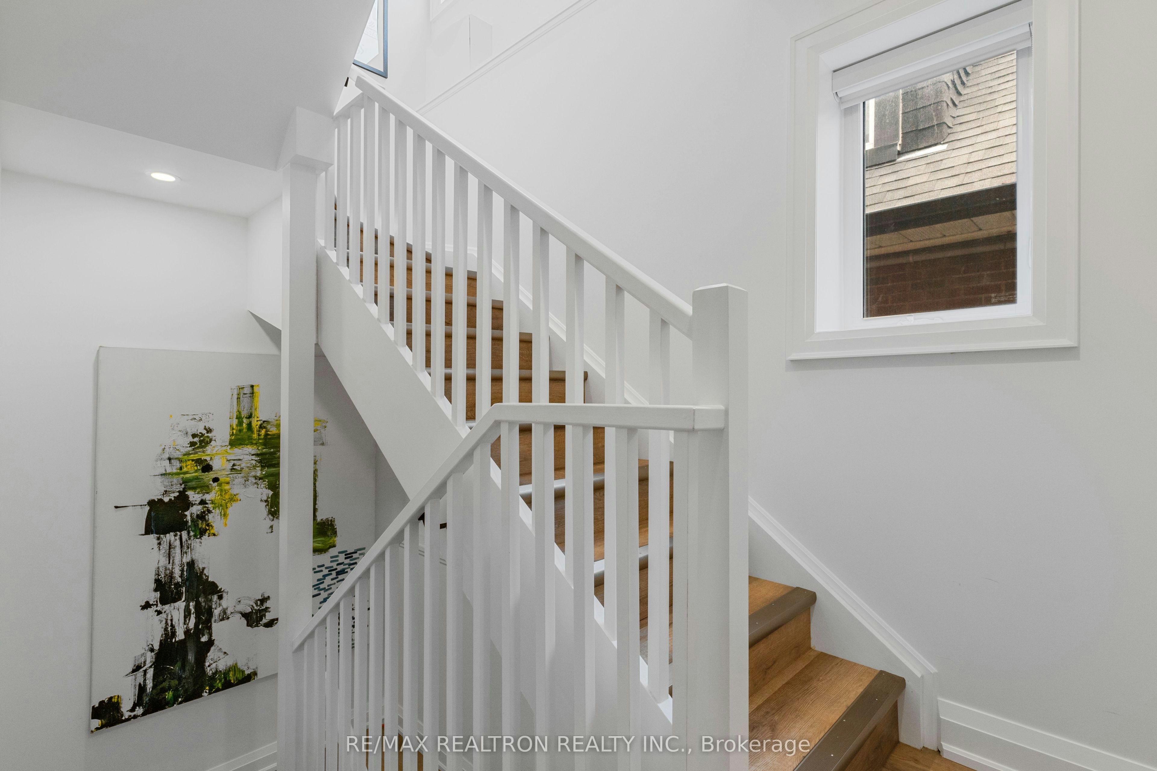 1-887 Avenue Road, Toronto, ON, M5P 2K7 - 4