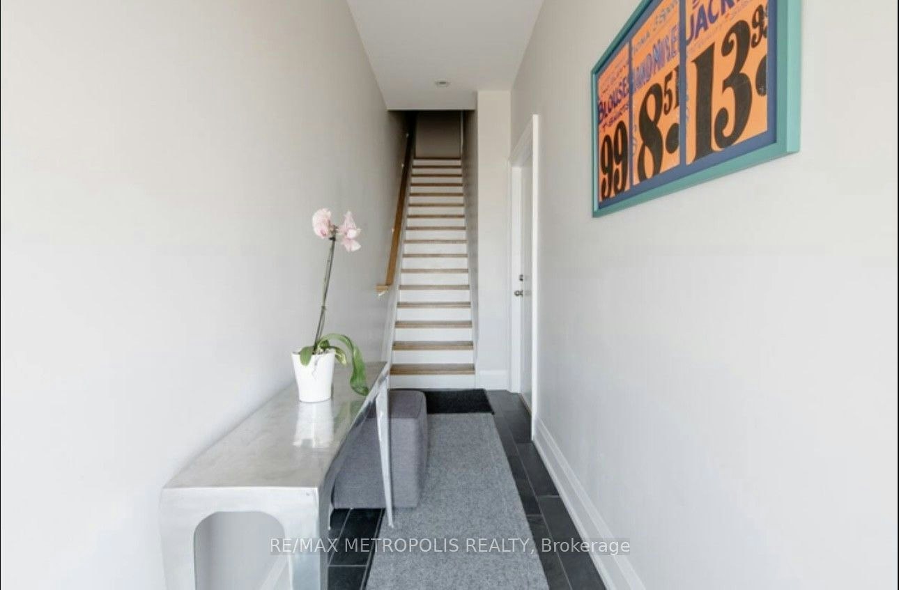 Main Floor-72 Grace Street, Toronto, ON, M6J 2S2 - 14