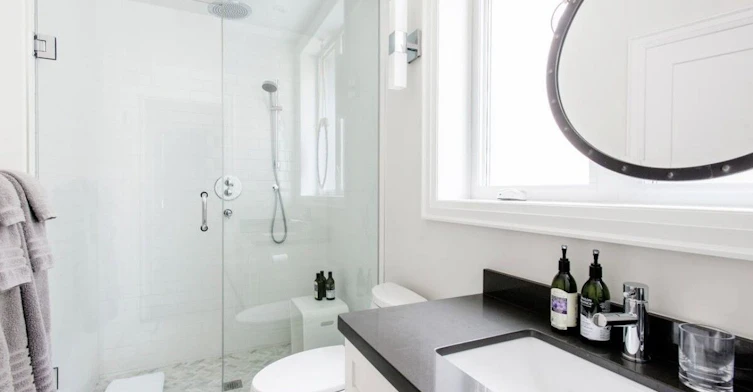 Main Floor-72 Grace Street, Toronto, ON, M6J 2S2 - 10
