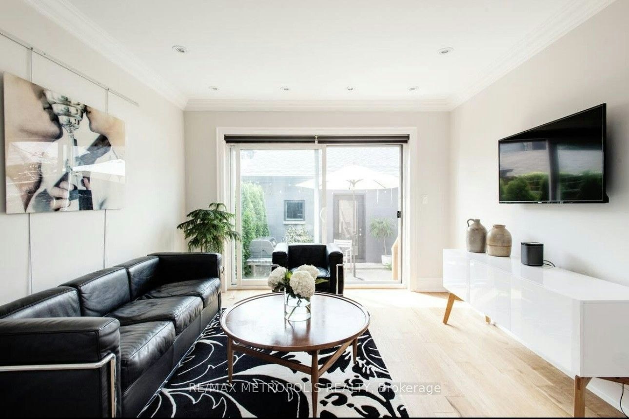 Main Floor-72 Grace Street, Toronto, ON, M6J 2S2 - 2