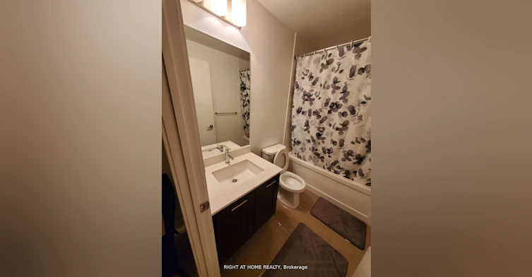 50 Bruyeres Mews, Toronto, ON, M5V 0G8 - 2