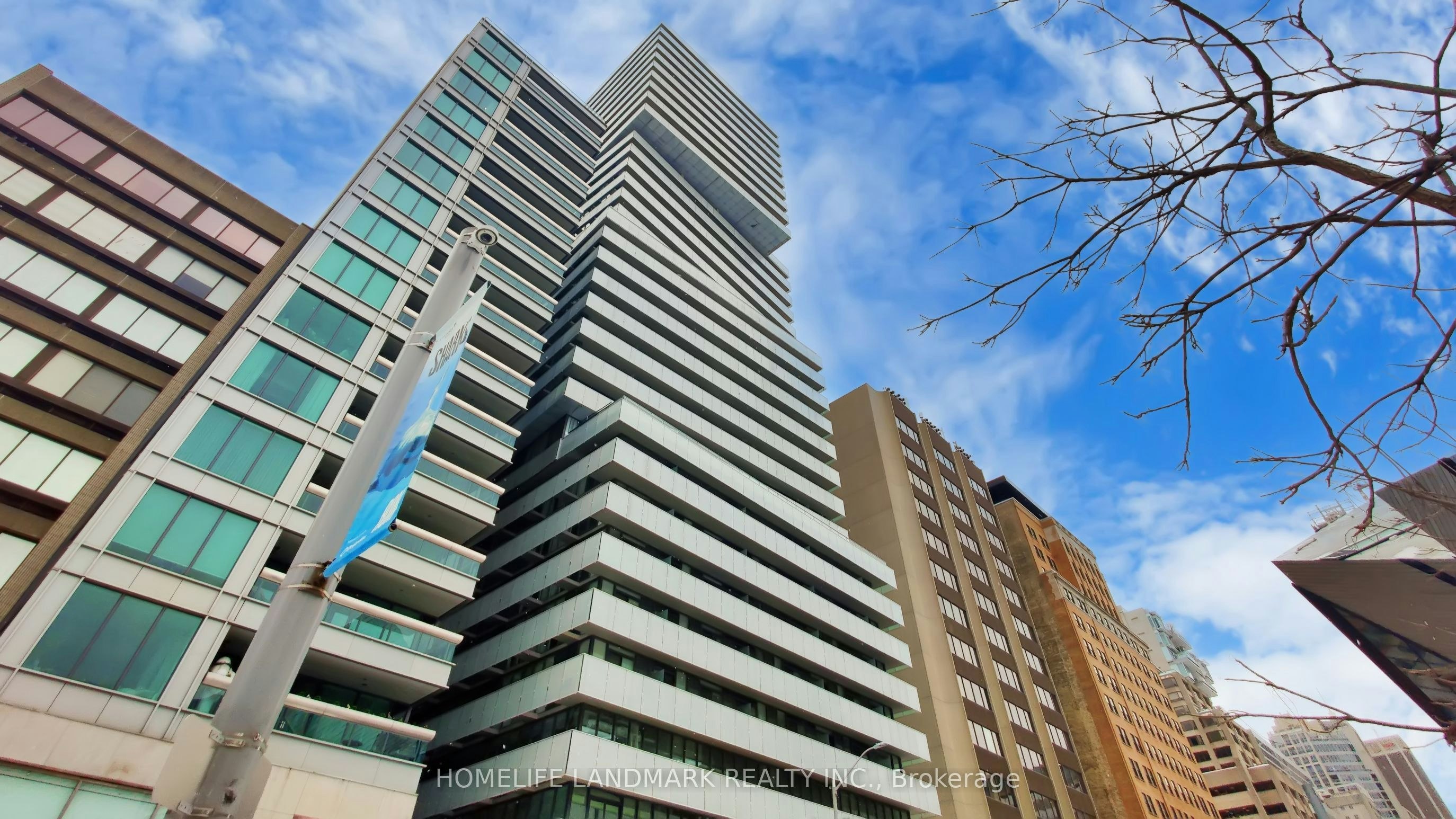 2305-200 Bloor Street W, Toronto, ON, M5S 0B1