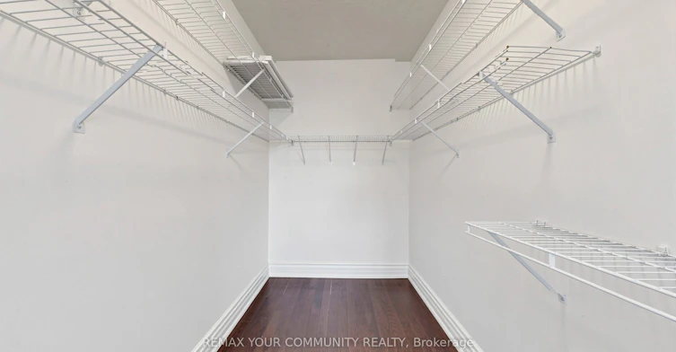 410-10 Old York Mills Road, Toronto, ON, M2P 2G9 - 37