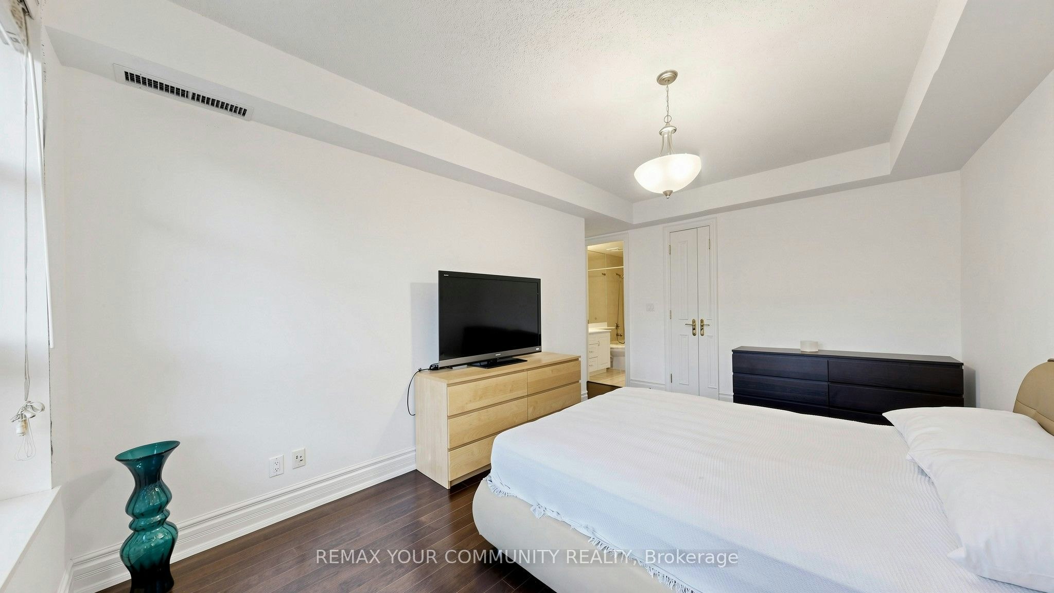 410-10 Old York Mills Road, Toronto, ON, M2P 2G9 - 38