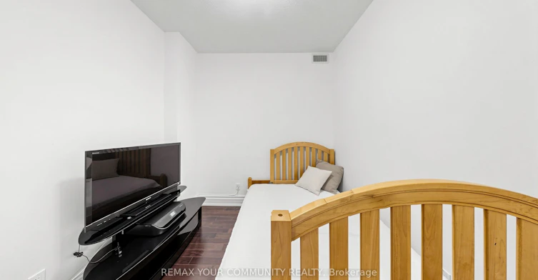 410-10 Old York Mills Road, Toronto, ON, M2P 2G9 - 32