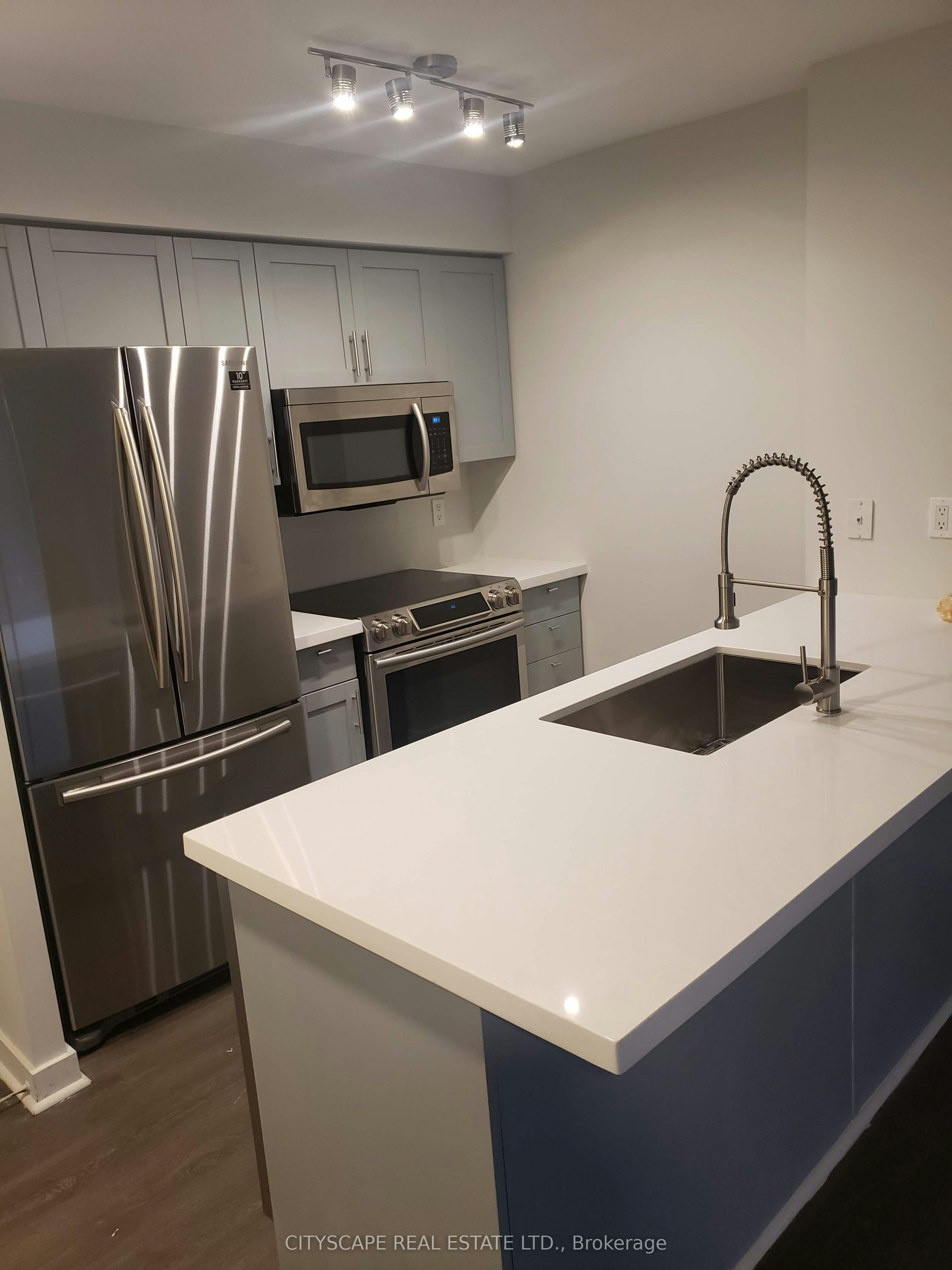 2911-81 Navy Wharf Court, Toronto, ON, M5V 3S2 - 12