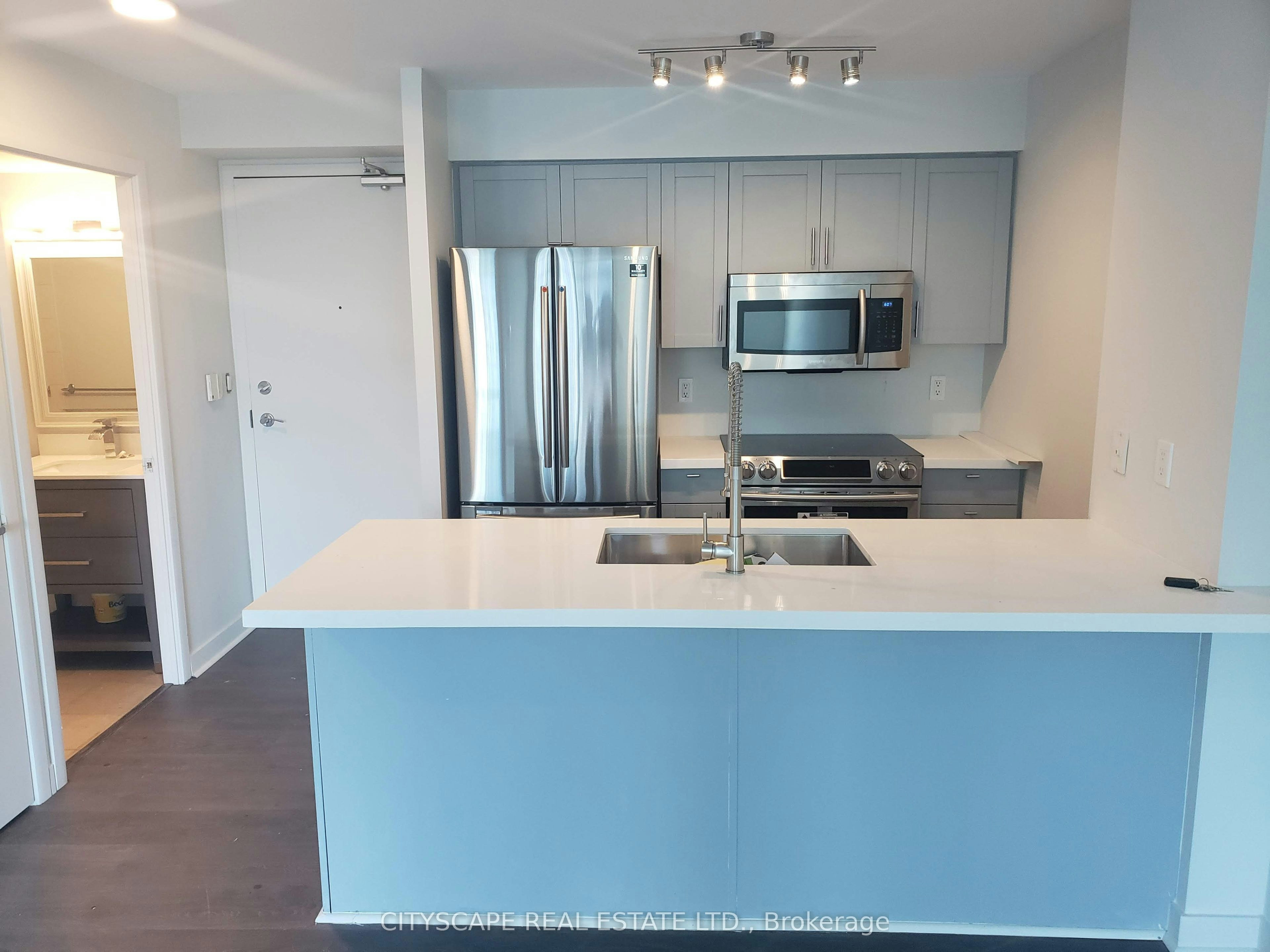 2911-81 Navy Wharf Court, Toronto, ON, M5V 3S2