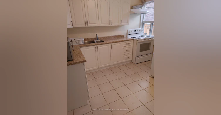 Main Floor-82 Caines Avenue, Toronto, ON, M2R 2L3 - 8