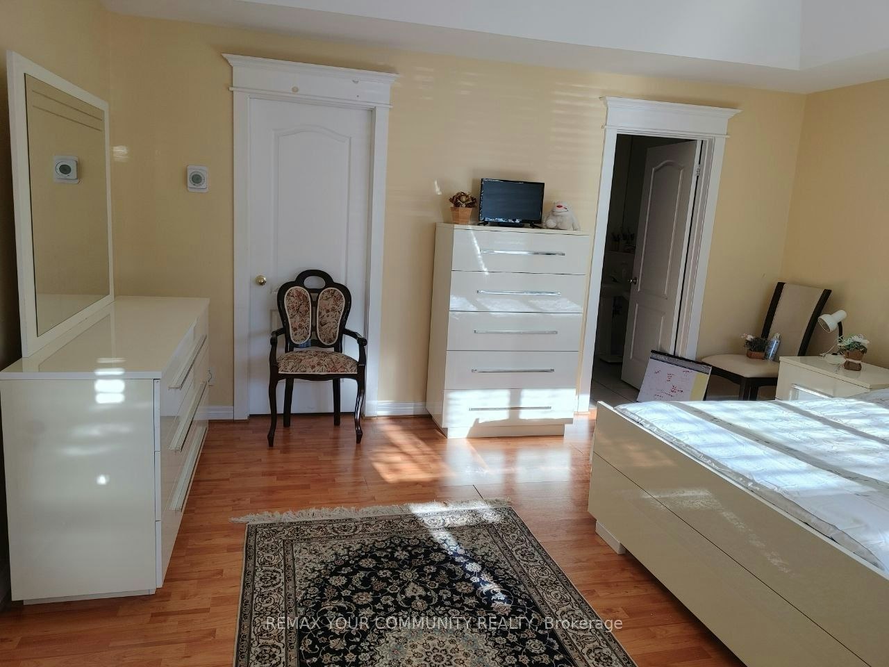 Main Floor-82 Caines Avenue, Toronto, ON, M2R 2L3 - 10