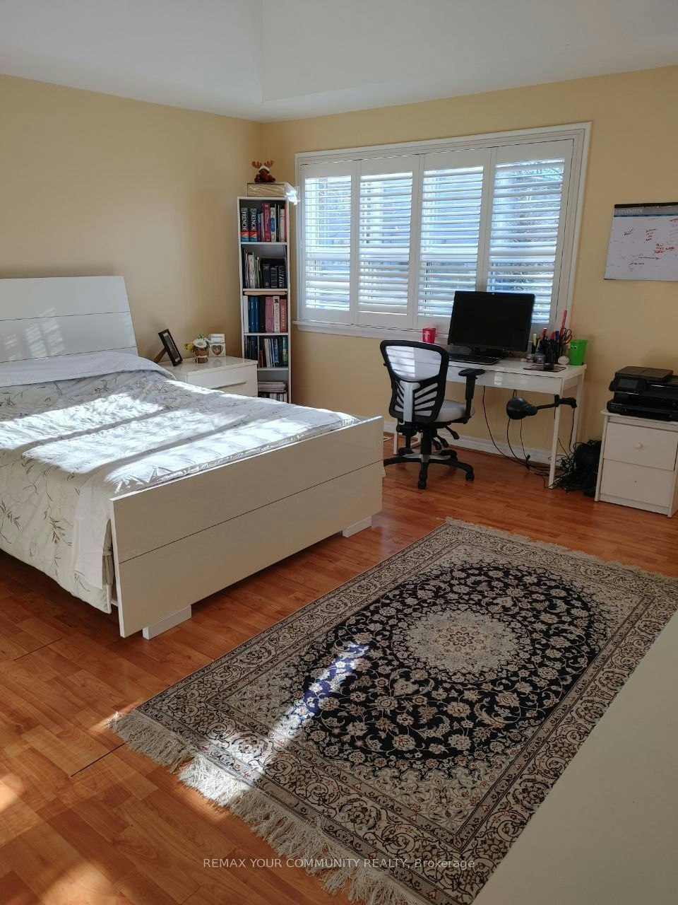 Main Floor-82 Caines Avenue, Toronto, ON, M2R 2L3 - 9
