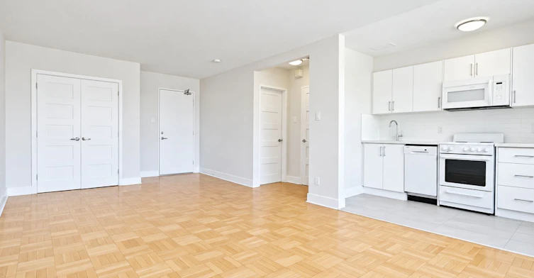 304-1545 Bathurst Street, Toronto, ON, M5P 3H6 - 2