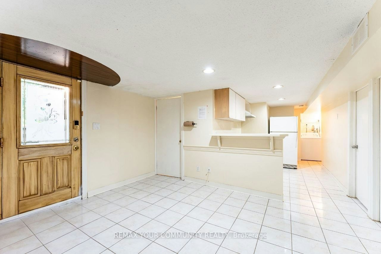 Basement-82 Caines Avenue, Toronto, ON, M2R 2L3 - 2