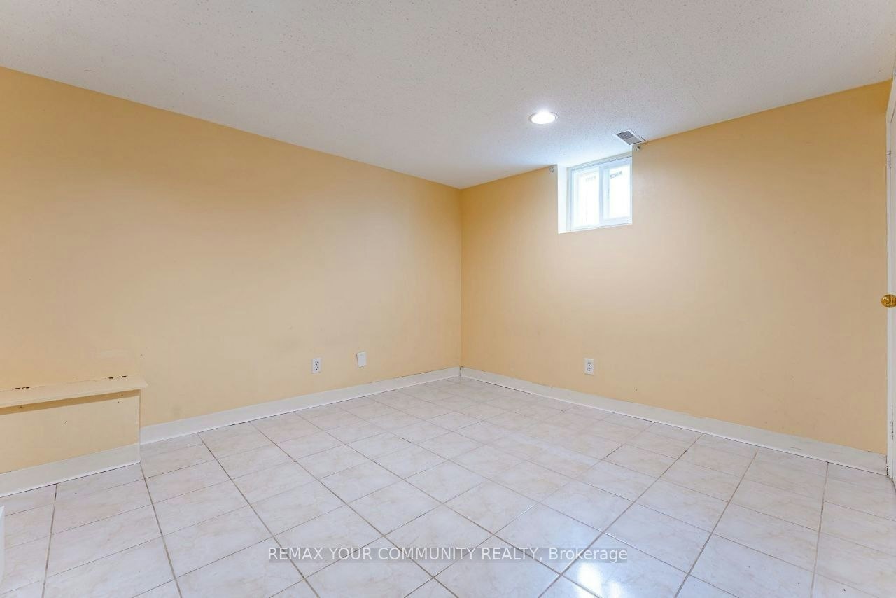 Basement-82 Caines Avenue, Toronto, ON, M2R 2L3 - 14