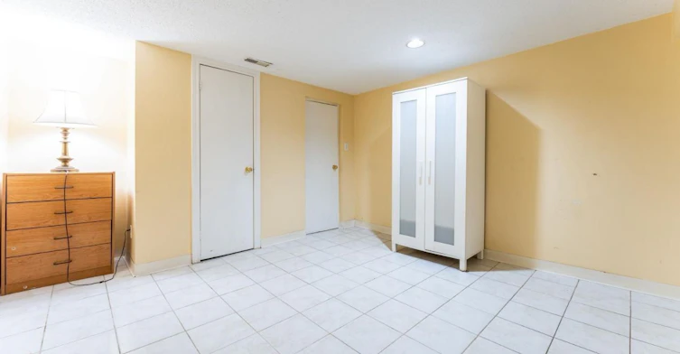 Basement-82 Caines Avenue, Toronto, ON, M2R 2L3 - 11