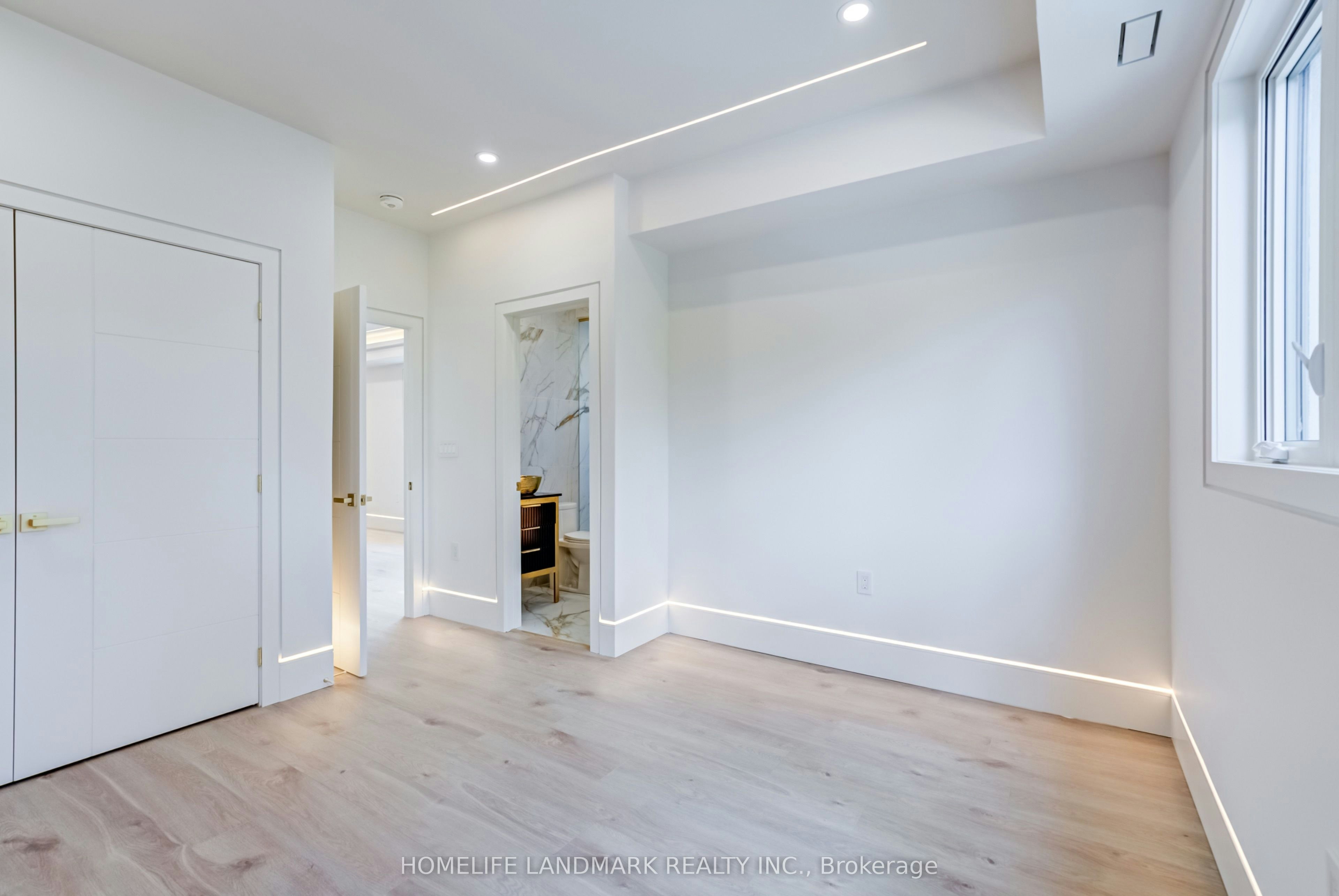 The Palazzo-23 Coulson Avenue, Toronto, ON, M4V 1Y3 - 20