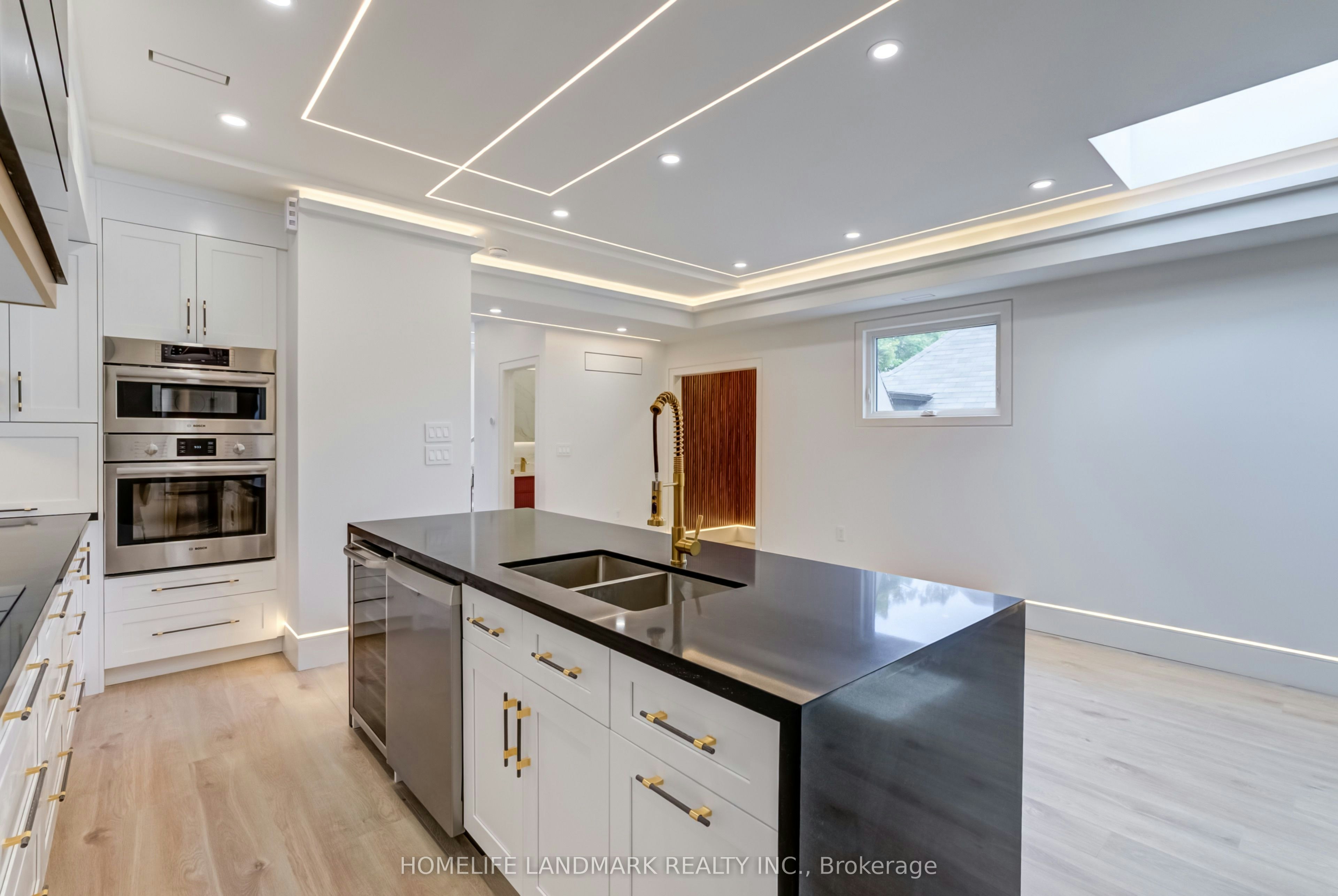 The Palazzo-23 Coulson Avenue, Toronto, ON, M4V 1Y3 - 13