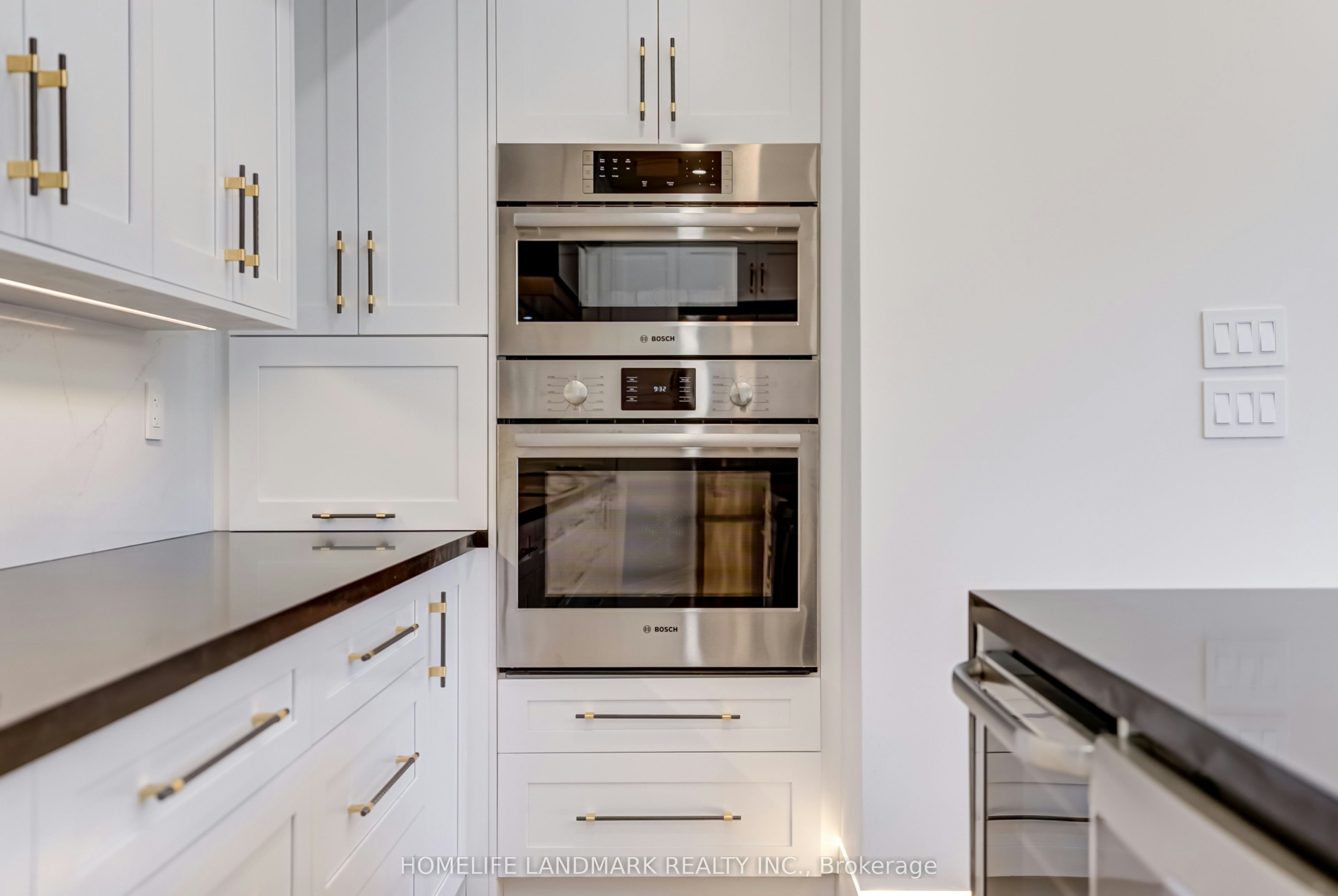 The Palazzo-23 Coulson Avenue, Toronto, ON, M4V 1Y3 - 12