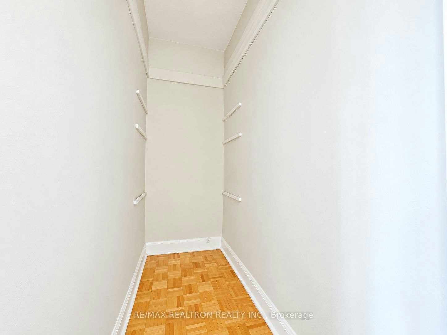 606-394 Avenue Road, Toronto, ON, M4V 2H4 - 10