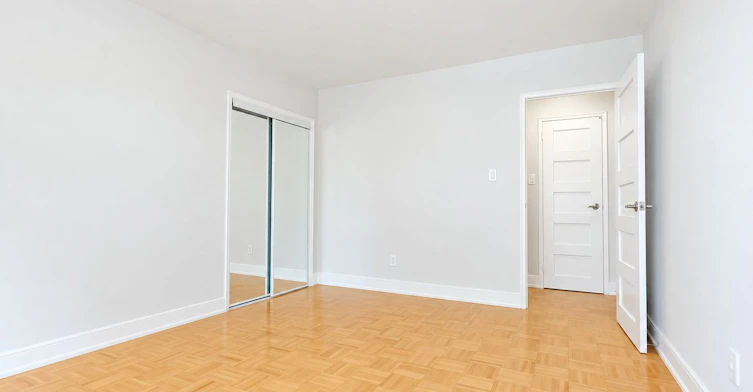 206-490 Eglinton Avenue E, Toronto, ON, M4P 1M4 - 11