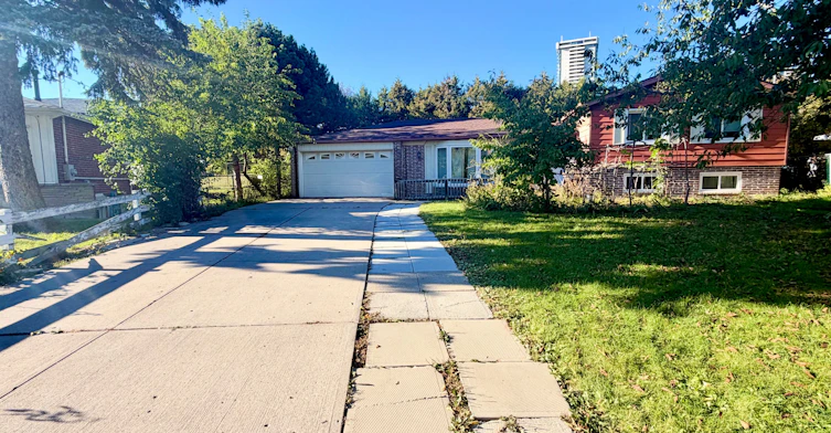 Ground Level-24 Axsmith Crescent, Toronto, ON, M2J 3K3